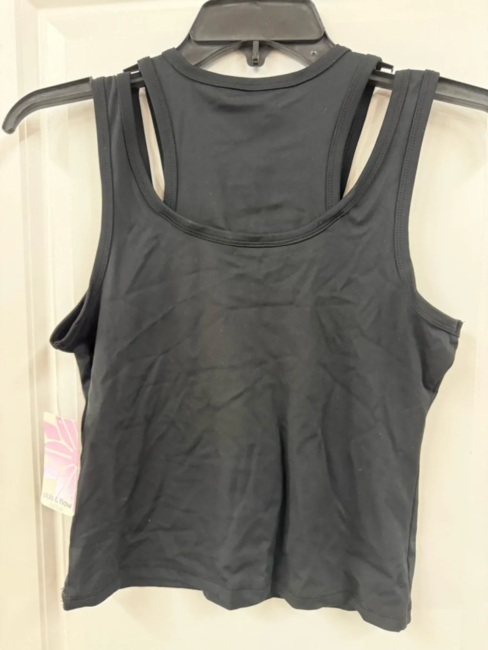 Workout top - Picture 2 of 2